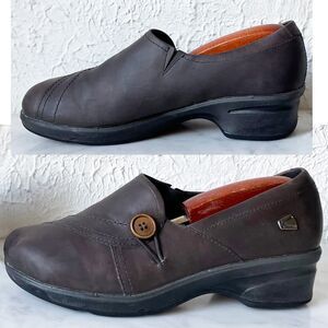 Keen Mora Loafers Women's Size 8 Brown Leather Slip On Button Accent